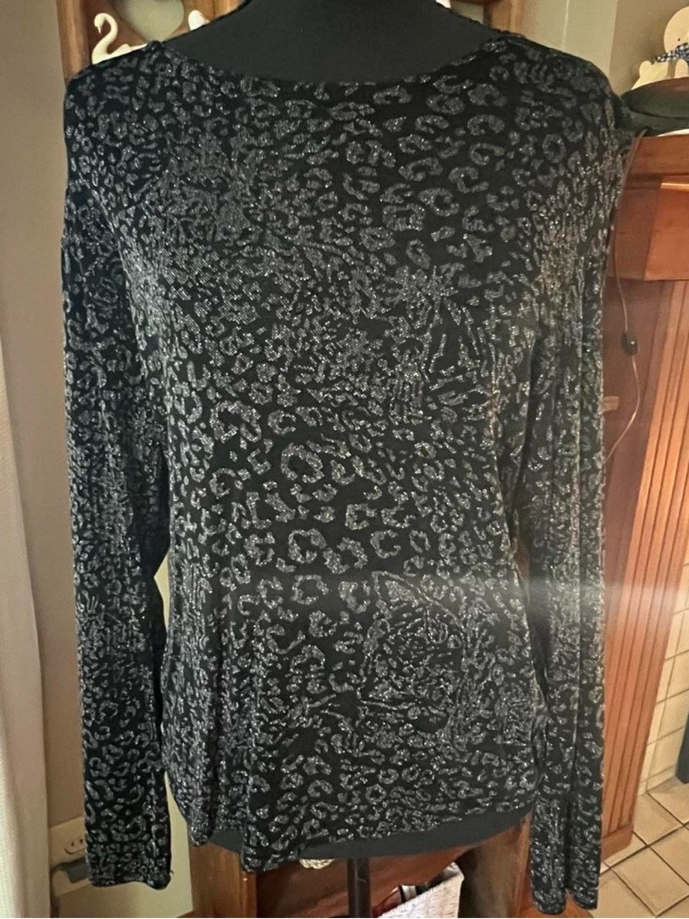 Vintage Black Metallic Cheetah Animal-Print Long-Sleeve Blouse
